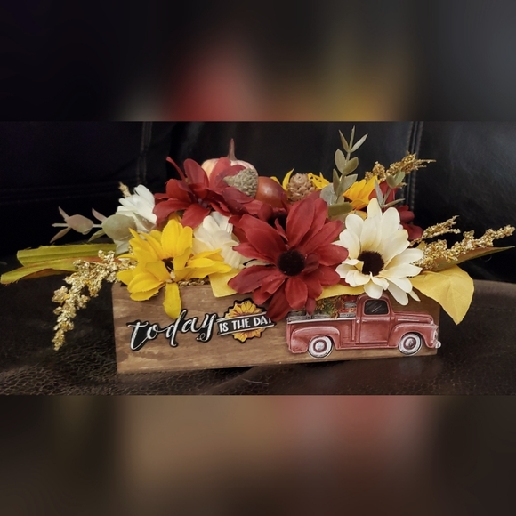 Table decor - Picture 1 of 1